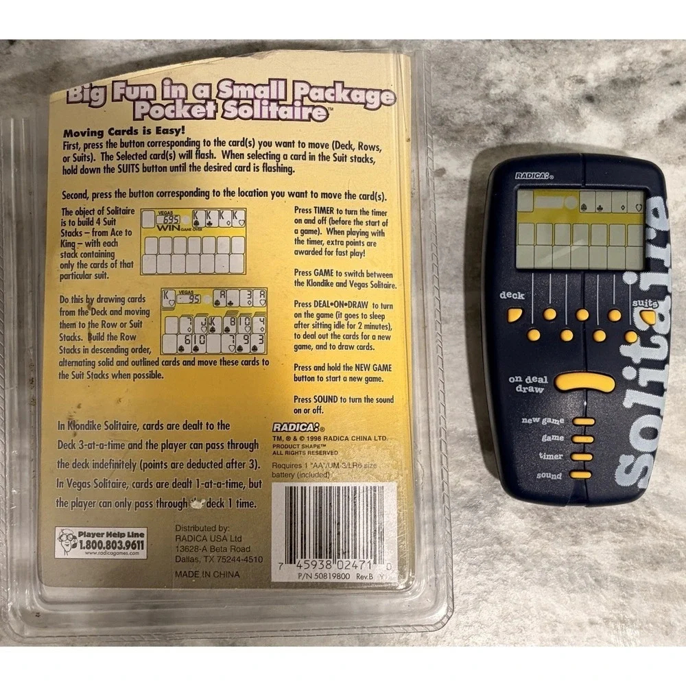Vintage Radica Solitaire Electronic Handheld Game 1998 Blue TESTED WORKS